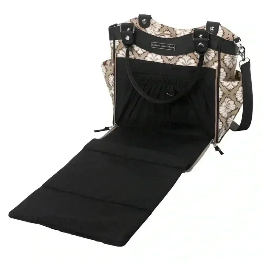 Petunia Pickle Bottom City Carryall